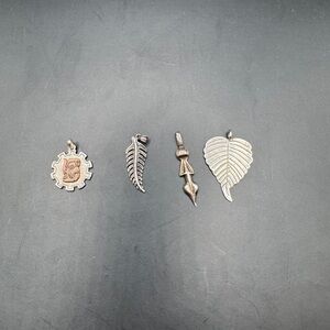 Set Sterling silver pendant